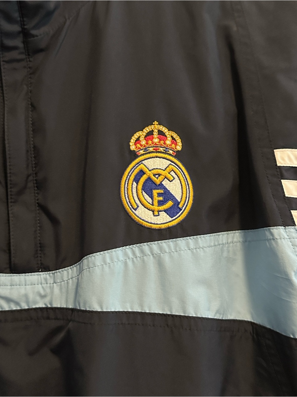 Vintage 2003-2004 adidas Real Madrid Pullover Reversible Windbreaker - Picture 3 of 11